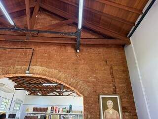 Biblioteca municipal reabre na Esplanada com 35 mil livros Biblioteca municipal reabre na Esplanada com 35 mil livros