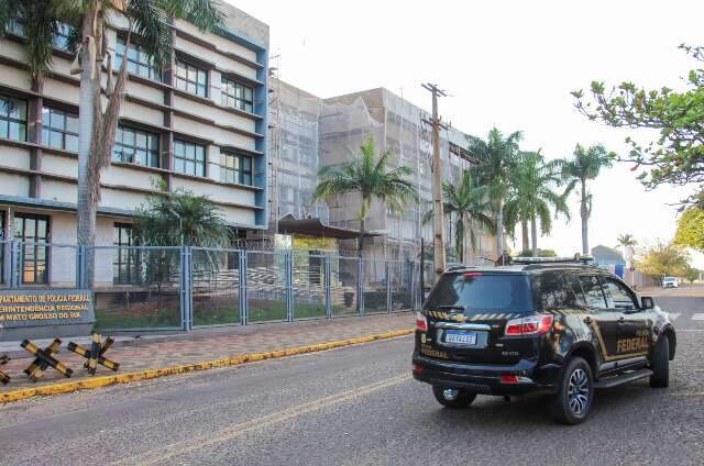 Celular de foragido revela esquema de envio de coca&iacute;na da Bol&iacute;via