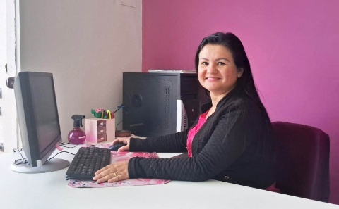 Curso gratuito de recepcionista de hotel est&aacute; com vagas para mulheres