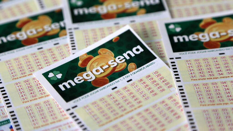 Mega-Sena volta a acumular e 19 apostas de MS levam pr&ecirc;mio da quadra