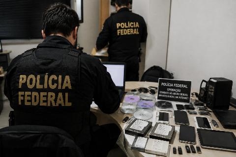 Homem &eacute; preso por armazenar material de abuso sexual de crian&ccedil;as e adolescentes