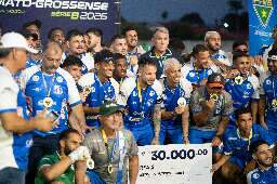 Sem calend&aacute;rio, 11 clubes demonstram interesse em novo campeonato