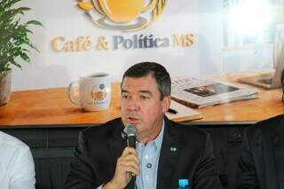 Sem mais incentivo para dar, Estado tenta convencer companhias a ampliar voos Sem mais incentivo para dar, Estado tenta convencer companhias a ampliar voos