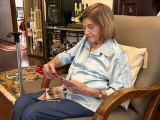 Nair chega aos 100 anos com memória afiada, bom humor e muita história Nair chega aos 100 anos com memória afiada, bom humor e muita história