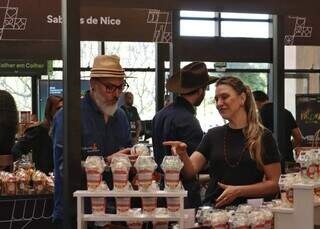 Festival gastronômico tem feira com sabores para provar e levar para casa Festival gastronômico tem feira com sabores para provar e levar para casa