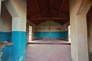 Igreja de Tia Eva renasce com arruda, mangueira e hist&oacute;rias no quintal