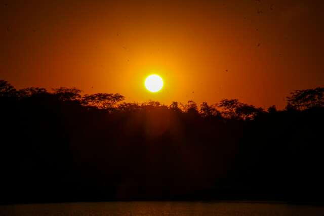 S&aacute;bado ser&aacute; de tempo firme, com calor de 39&deg;C e umidade abaixo dos 30%