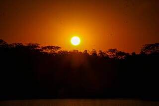 Sábado será de tempo firme, com calor de 39°C e umidade abaixo dos 30% Sábado será de tempo firme, com calor de 39°C e umidade abaixo dos 30%