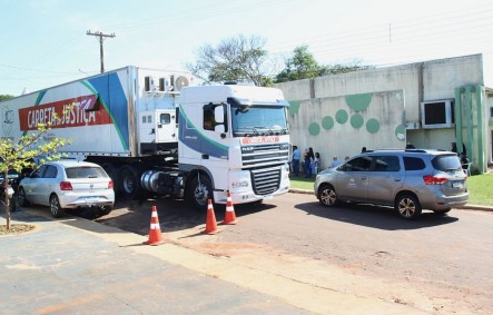 Carreta da Justi&ccedil;a leva servi&ccedil;os gratuitos a Juti e Laguna Carap&atilde; 
