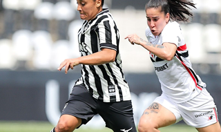 Goleada do São Paulo esquenta disputa pela liderança do Brasileirão Feminino Goleada do São Paulo esquenta disputa pela liderança do Brasileirão Feminino