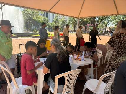 Patrim&ocirc;nio vai para as m&atilde;os do p&uacute;blico em manh&atilde; de mem&oacute;ria na Ary Coelho