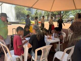 Patrimônio vai para as mãos do público em manhã de memória na Ary Coelho Patrimônio vai para as mãos do público em manhã de memória na Ary Coelho