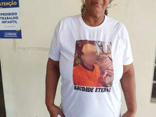 "Fizeram uma armadilha para ele", diz tia de adolescente executado no Noroeste "Fizeram uma armadilha para ele", diz tia de adolescente executado no Noroeste