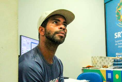 Ap&oacute;s perder casa em terremoto, Juan percorreu trecho por 1 m&ecirc;s at&eacute; a Capital
