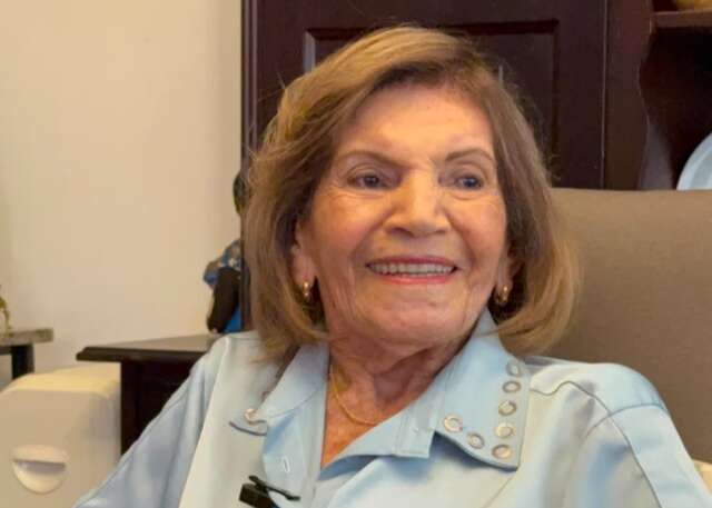 Nair chega aos 100 anos com mem&oacute;ria afiada, bom humor e muita hist&oacute;ria