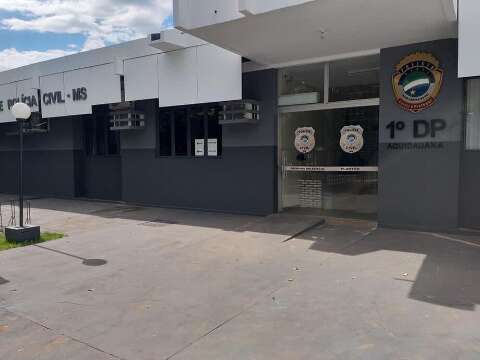 Acusado de estuprar enteada de 13 anos, professor &eacute; preso dentro de hotel