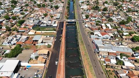 Prefeitura inicia recapeamento em trecho da Avenida Ernesto Geisel