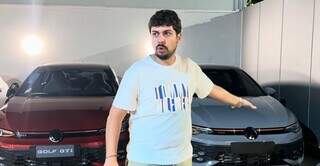 Horas antes da pris&atilde;o, youtuber que movimentou milh&otilde;es suspeitos ostentou viagem