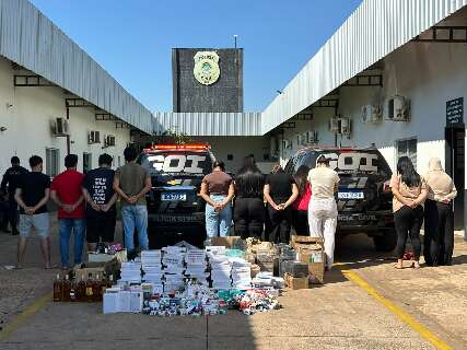 Pol&iacute;cia prende 11 e fecha dep&oacute;sito clandestino de medicamentos 