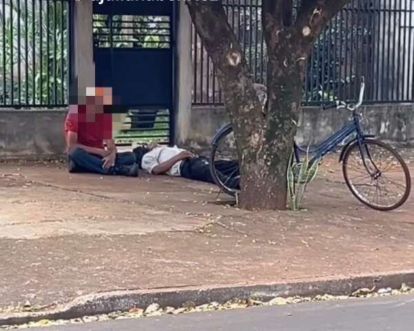 Briga por garrafa de pinga termina com homem morto a golpe de faca
