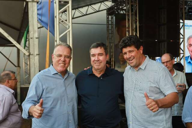 Em campanha, Riedel re&uacute;ne prefeitos e lideran&ccedil;as para alinhar apoio eleitoral