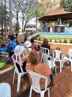 Dois mil livros serão distribuídos na Praça Ary Coelho nesta sexta-feira Dois mil livros serão distribuídos na Praça Ary Coelho nesta sexta-feira