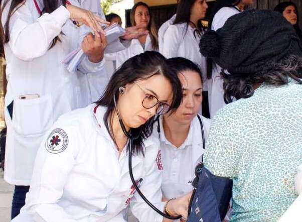 M&eacute;dicos estrangeiros poder&atilde;o se aperfei&ccedil;oar no Brasil mesmo sem diploma validado
