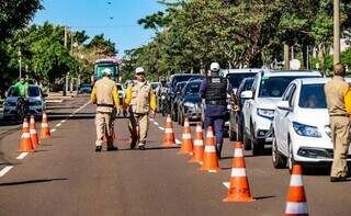 "Drogômetro" da nova Lei Seca vai detectar 12 substâncias em motoristas "Drogômetro" da nova Lei Seca vai detectar 12 substâncias em motoristas