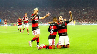 Flamengo bate Cruzeiro no Maracanã e avança às quartas da Libertadores Flamengo bate Cruzeiro no Maracanã e avança às quartas da Libertadores