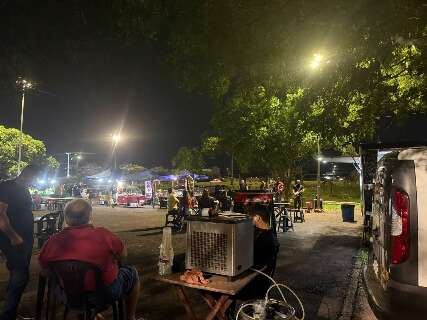 Feira diminuiu ao longo dos anos, mas resiste na pra&ccedil;a do Flamboyant