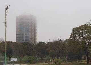 Clima londrino encobre Campo Grande e desvia voo para outro aeroporto Clima londrino encobre Campo Grande e desvia voo para outro aeroporto