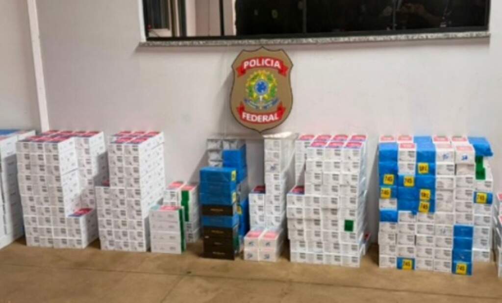 Image for Policial militar e comparsa flagrados com 652 celulares já estão em liberdade