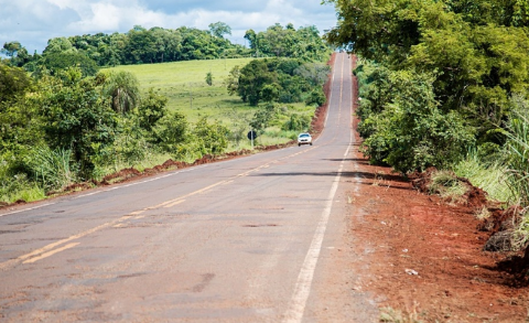 Agesul contrata R$ 9 milh&otilde;es para recuperar 18km entre Quebra Coco e Sidrol&acirc;ndia