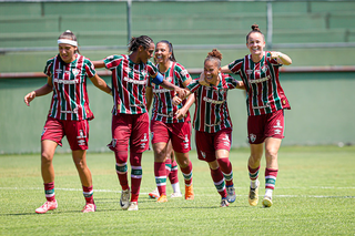 Brasileir&atilde;o feminino ter&aacute; nove jogos e seis times na disputa por tr&ecirc;s vagas