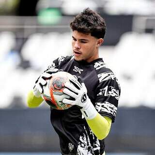 Bruninho Samudio &eacute; afastado do Botafogo por quest&otilde;es disciplinares