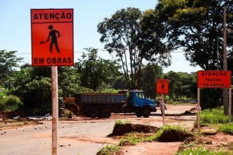 Faltando acabamento, Prefeitura prorroga obra de drenagem e asfalto no Noroeste 