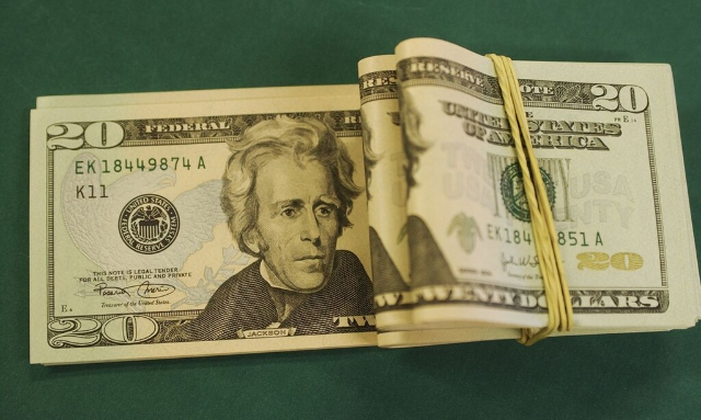 D&oacute;lar fecha semana em queda de 1,44% e termina cotado a R$ 5,14