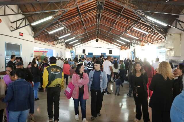 Todos em A&ccedil;&atilde;o leva vacina&ccedil;&atilde;o e oficinas empreendedoras ao bairro Oliveira
