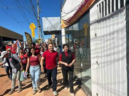 F&aacute;bio Trad caminha pelo Bairro Noroeste e faz propostas para o com&eacute;rcio