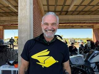 Famoso por Casa dos Artistas, ator encara competi&ccedil;&atilde;o de moto em MS