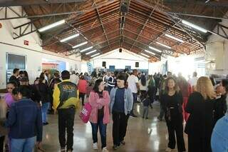 Todos em A&ccedil;&atilde;o leva vacina&ccedil;&atilde;o e oficinas empreendedoras ao bairro Oliveira