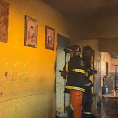 Brincadeira com palha de a&ccedil;o termina com casa destru&iacute;da por inc&ecirc;ndio