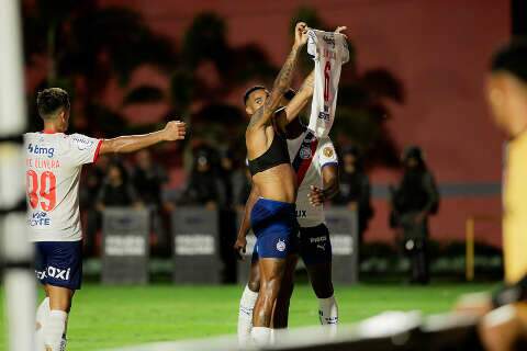 Bahia vence cl&aacute;ssico contra o Vit&oacute;ria e encerra sequ&ecirc;ncia de empates