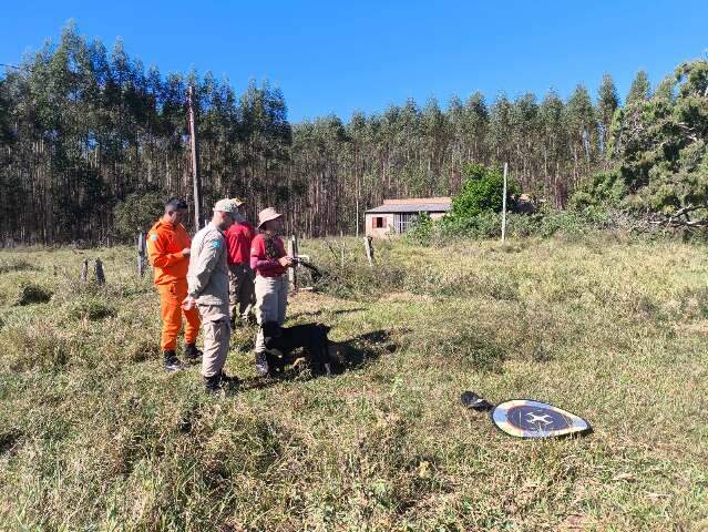 Bombeiros usam drone nas buscas por homem desaparecido em fazenda