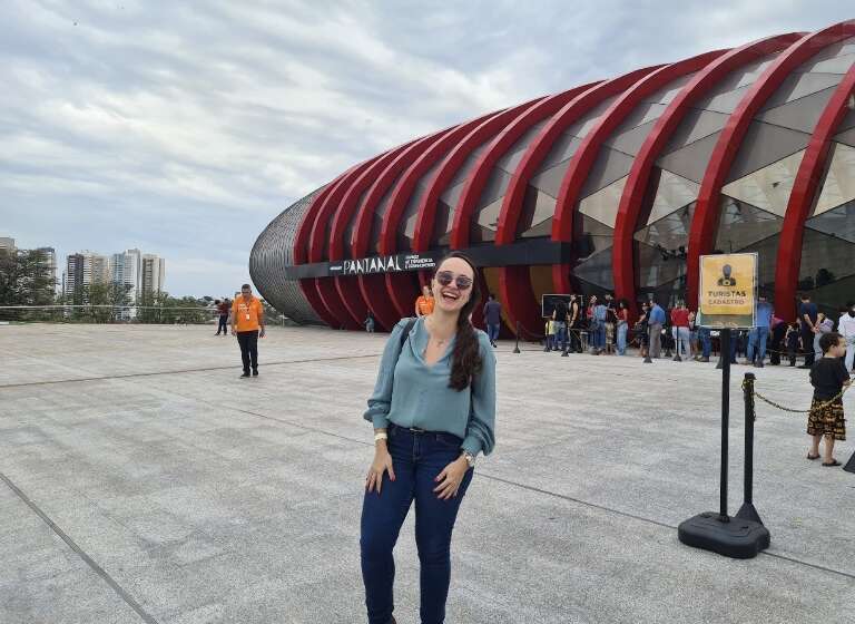 Rebeca faz aniversário com Campo Grande e vive a Capital como turista