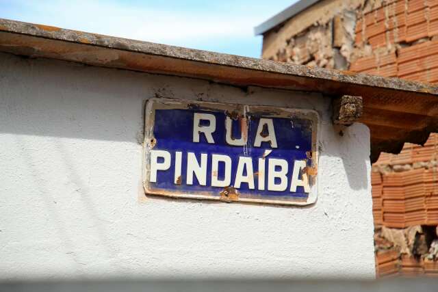 Da pinda&iacute;ba ao d&oacute;lar, quem escolhe os nomes das ruas e batiza os bairros? 