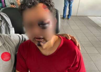 Trio usa &ldquo;boa-noite, Cinderela&rdquo;, espanca homem e rouba carro 