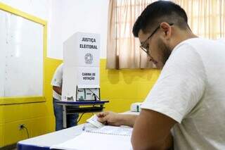 Maioria dos candidatos em MS mudou de partido de 2022 para 2026 