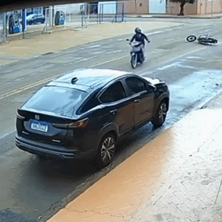 Atirador invoca PCC ao abrir fogo contra trio em persegui&ccedil;&atilde;o de moto