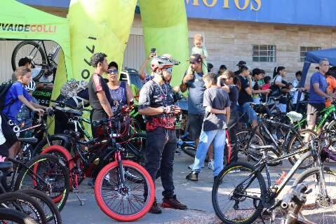 Ap&oacute;s luto, chuva adia passeio cicl&iacute;stico tradicional de Campo Grande pela 2&ordf; vez